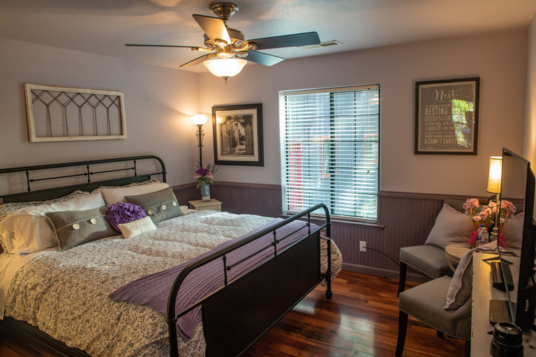 Bedroom 2, Drakeslanding Inn, Fresno