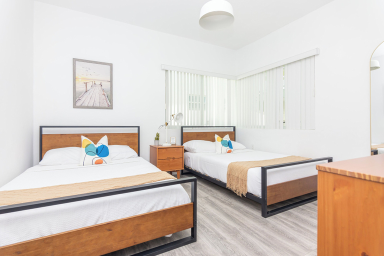 Bedroom 2, West Deco Boutique Apartments, Miami-Dade