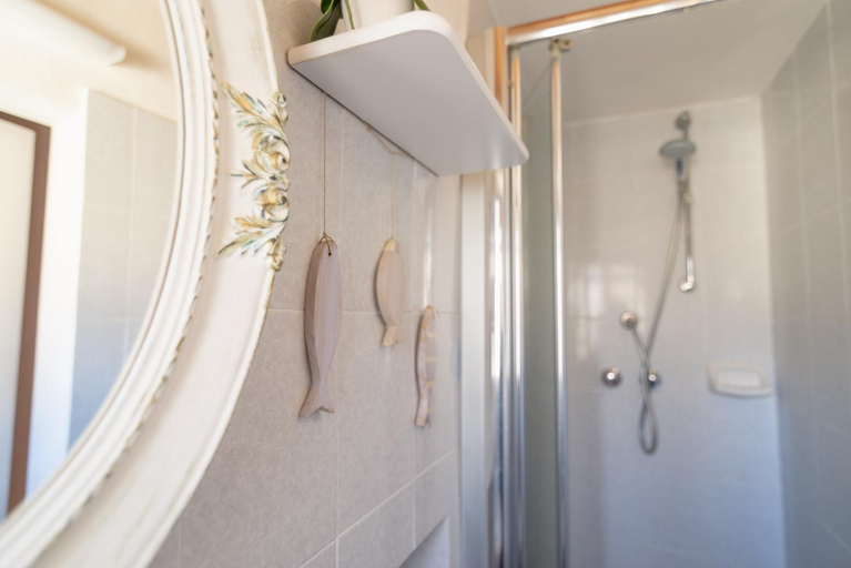 Bathroom 3, La Casa nel Borgo, Livorno