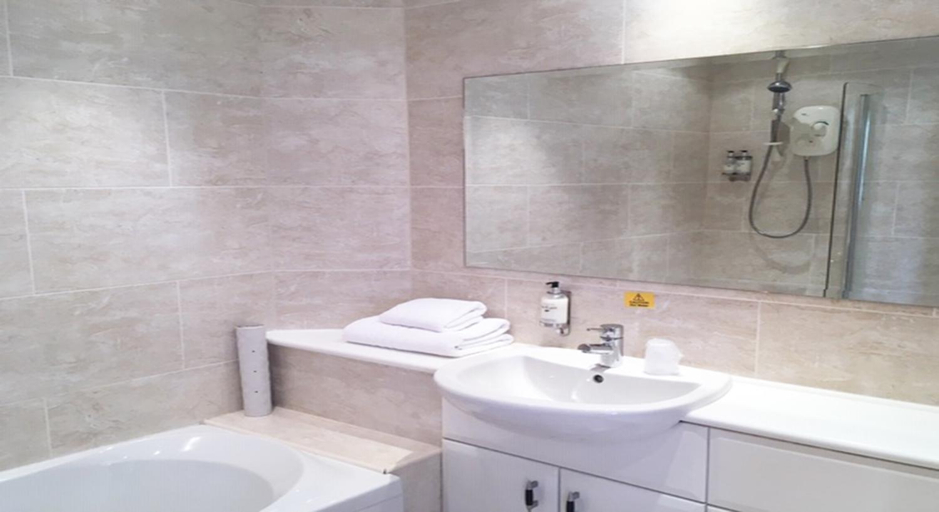 Bathroom 3, SGE Leapark Hotel, Falkirk