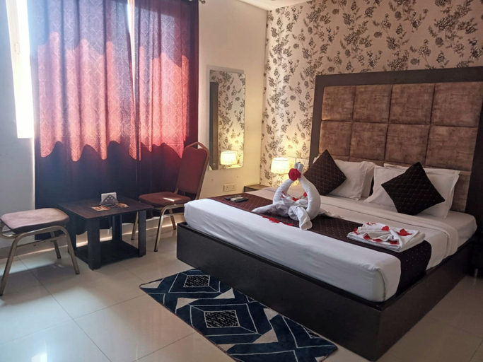 Bedroom 2, Hotel Royal Regency, Sahibzada Ajit Singh Nagar