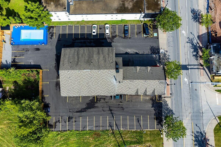 Exterior & Views 2, W Inn, Niagara
