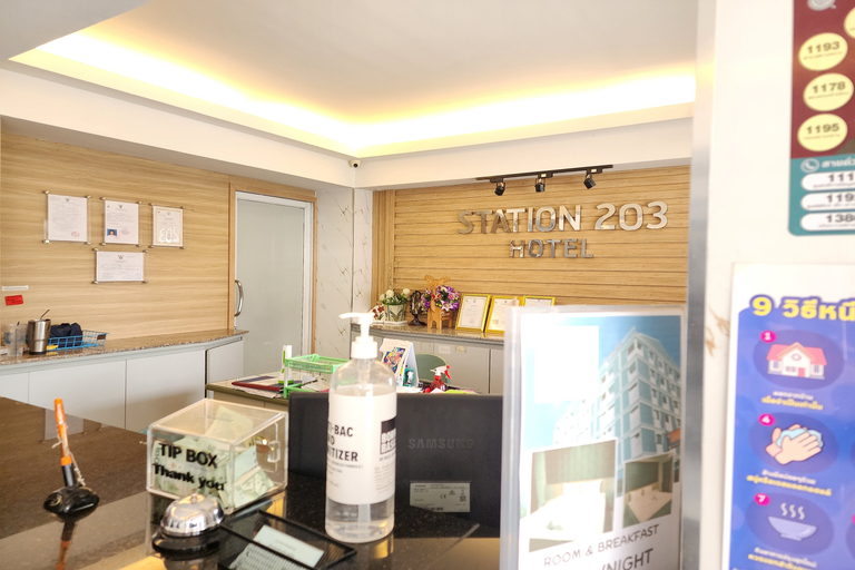 Food & Drinks 4, Station 203 Hotel, Min Buri