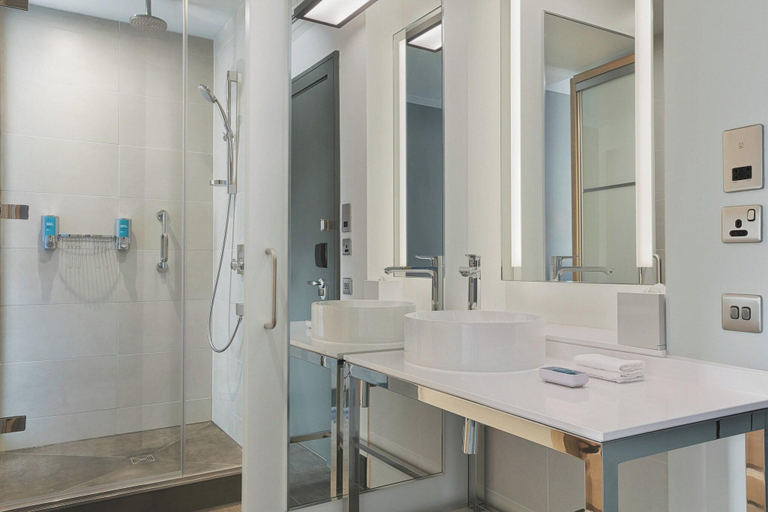 Bathroom 4, Aloft by Marriott Aberdeen TECA, Aberdeen