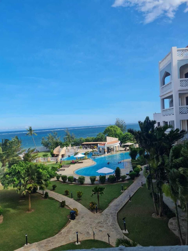 Exterior & Views, Luxury Beachfront Apartments, Kisauni