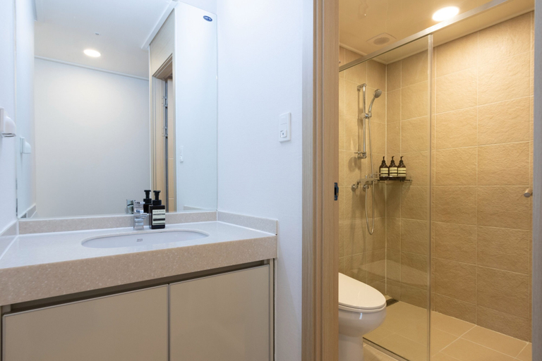 Bathroom 3, Maxtyle Guesthouse Dongdaemun, Jung