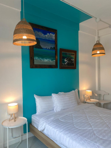 Bedroom 12