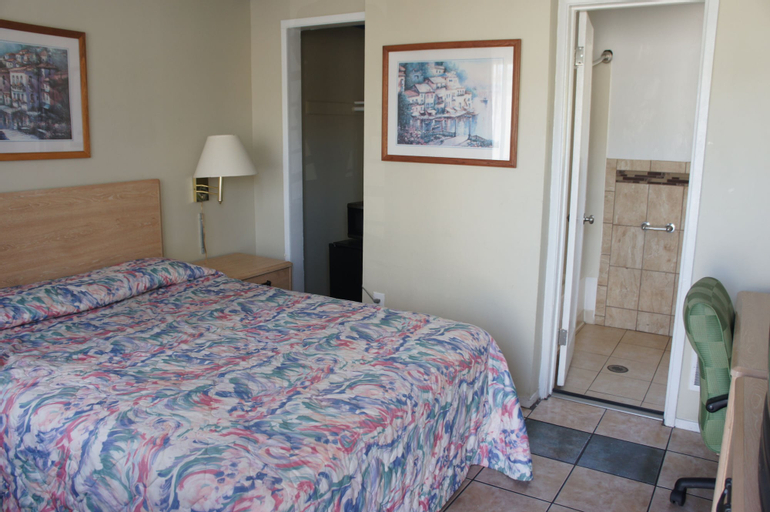 Bedroom 16