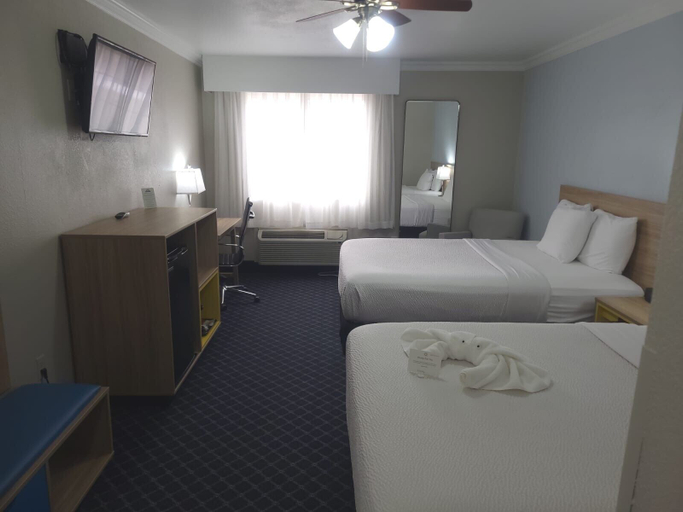 Bedroom 4, Days Inn by Wyndham Dalhart, Dallam