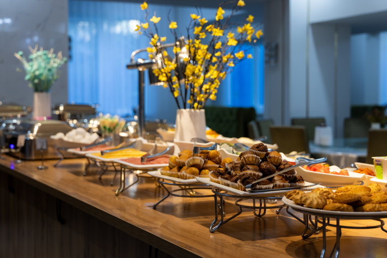Food & Drinks 3, Grand Aiser, Almaty