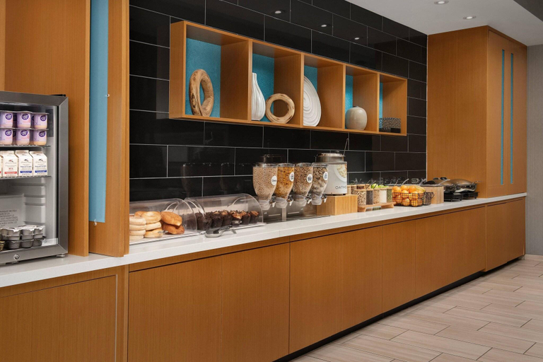 Food & Drinks 4, SpringHill Suites by Marriott Charleston Airport &, Charleston