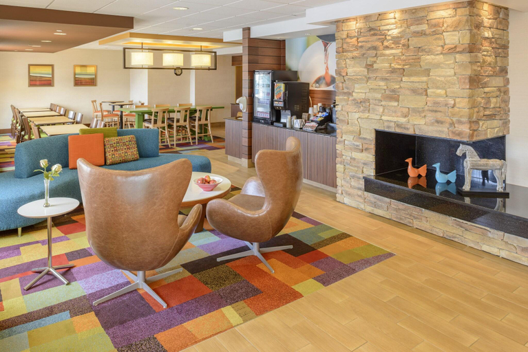 Public Area 2, Fairfield Inn by Marriott St. Louis Collinsville, IL, Madison