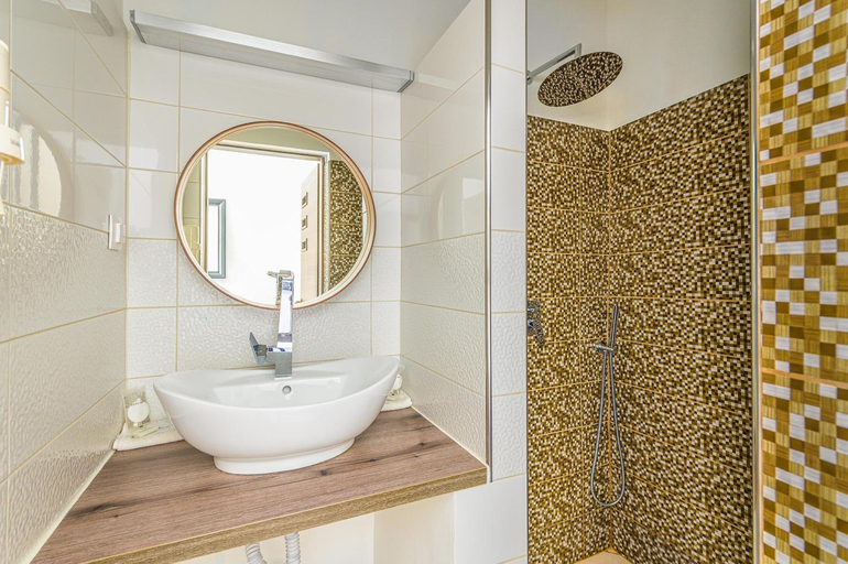 Bathroom 5, Hotel Herczeg Udvarhaz Poroszlo, Heves