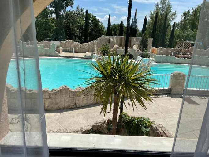 Others 4, Gites piscine Spa, Tarn
