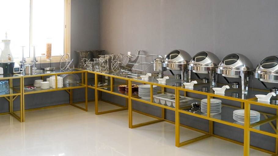 Food & Drinks 5, Smayah Suites And Apartments, Riyadh