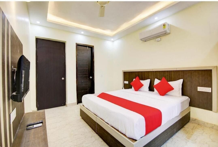 Bedroom 5, White House By GRB, Gautam Buddha Nagar