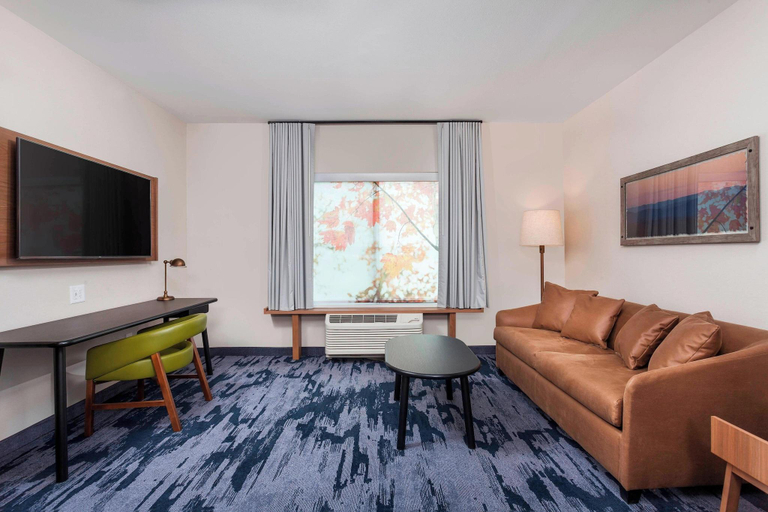 Bedroom 3, Fairfield Inn & Suites By Marriott Lebanon, Wilson