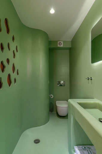 Bathroom 5, LOFUS bio-suites, Attica