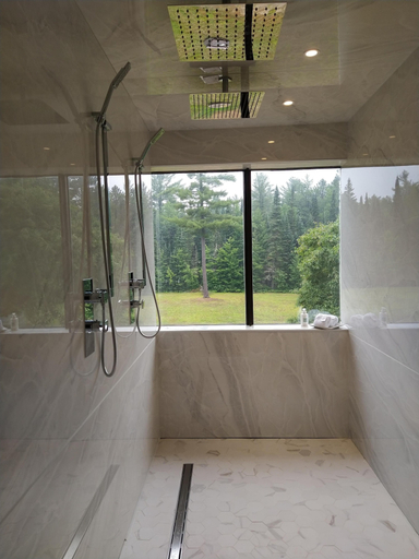 Bathroom 4, Nomi Resort, Haliburton