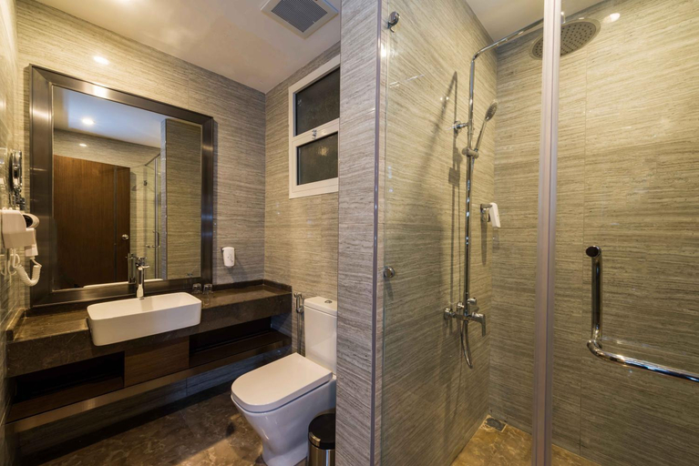Bathroom 4, Aber Al Sahafa, Riyadh