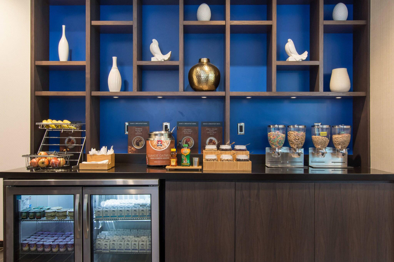 Food & Drinks 5, SpringHill Suites Charlotte Uptown, Mecklenburg