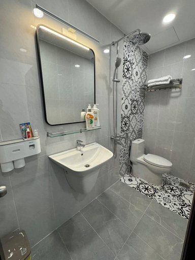 Bathroom 5, Like Hotel, Tan Phu
