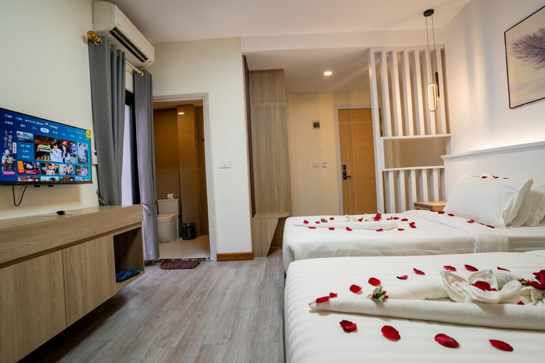 Bedroom 8