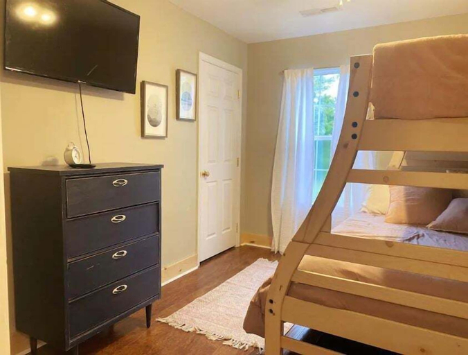Bedroom 2, Zeek's Retreat, Sevier