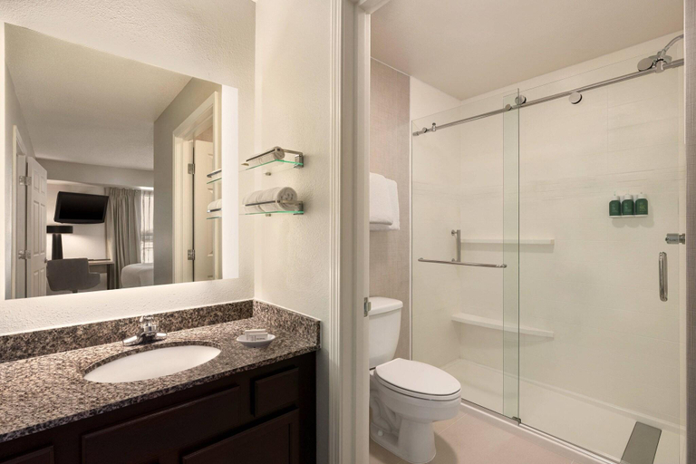 Bathroom 5, Residence Inn by Marriott Deptford, Gloucester