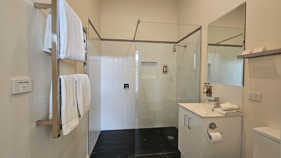 Bathroom 4, Balconies Lakeside, Hepburn - East
