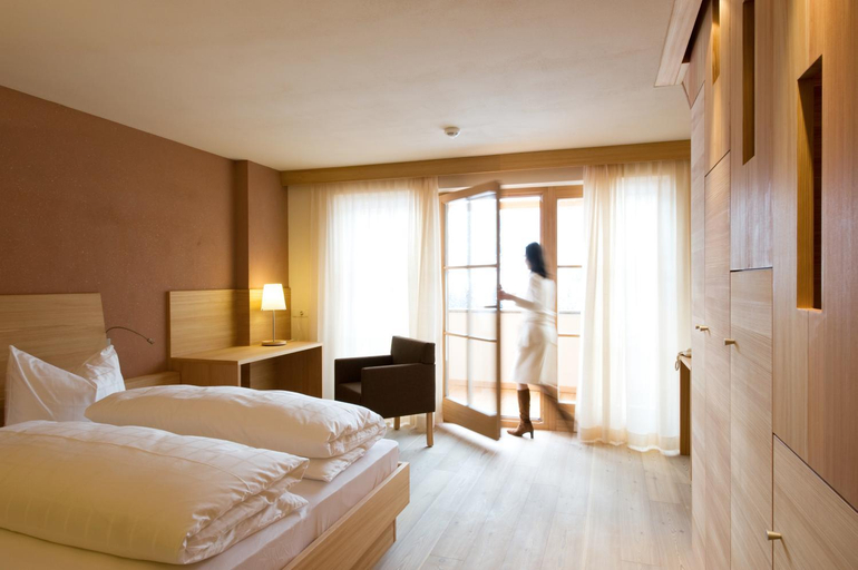 Bedroom 3, Hotel Ostaria Posta, Bolzano