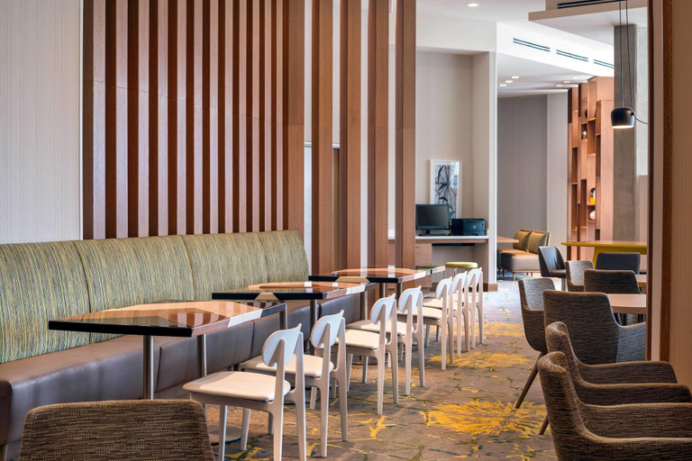 Food & Drinks 5, Residence Inn Washington Capitol Hill/Navy Yard, Washington D.C.