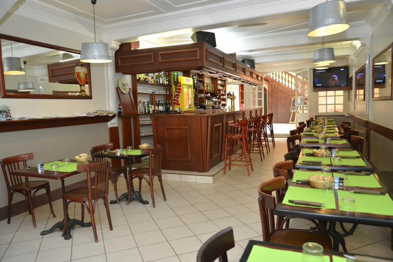 Food & Drinks 4, Hotel Des Arceaux, Landes