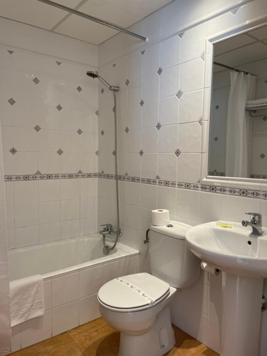 Bathroom, Hotel Cal Martri, Girona