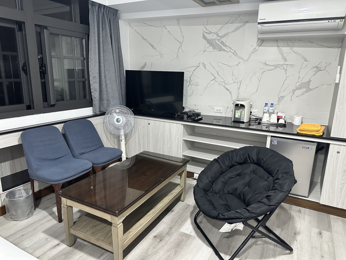 Others 5, JianGuo, Yilan