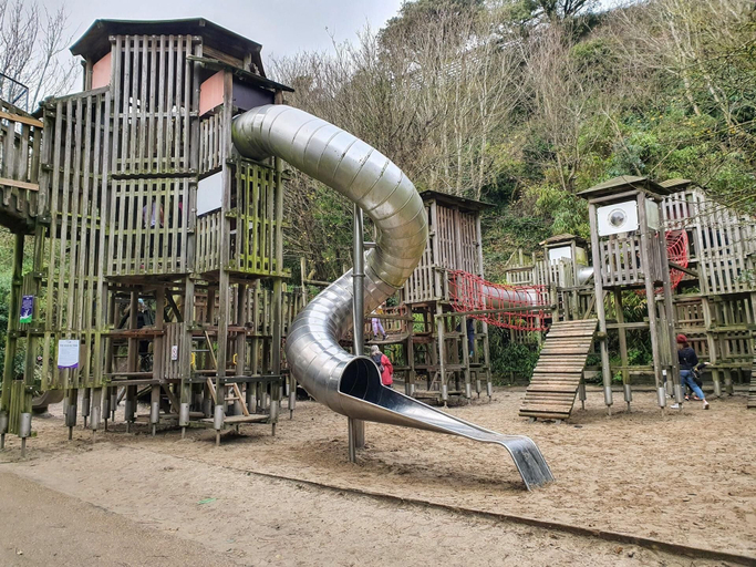 Children's area, 1-bedroom Apartment Sleeps 4, Parking, Kent