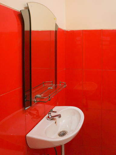 Bathroom 4, Rin's Homestay At Lembang, Bandung