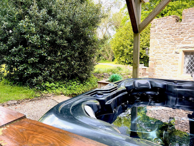 Sport & Beauty 2, Orchardleigh Estate, Somerset