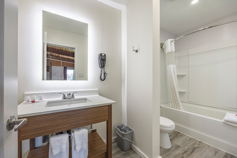 Bathroom 3