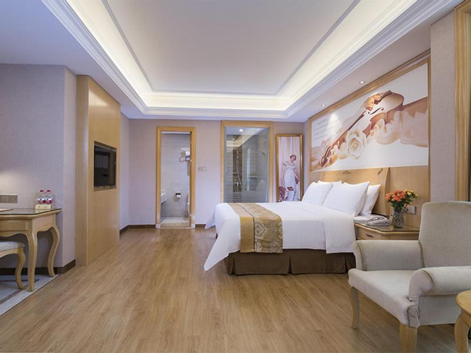 Bedroom 5, Vienna Hotel Guangxi Nanning Nanhu Park Minzu Square Metro Station, Nanning