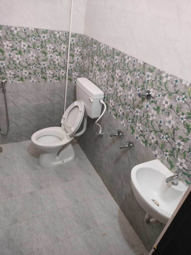 Bathroom 4, Eben Residency, Kancheepuram