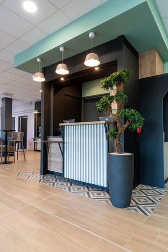 Public Area 2, B&B HOTEL Poitiers Aeroport, Vienne