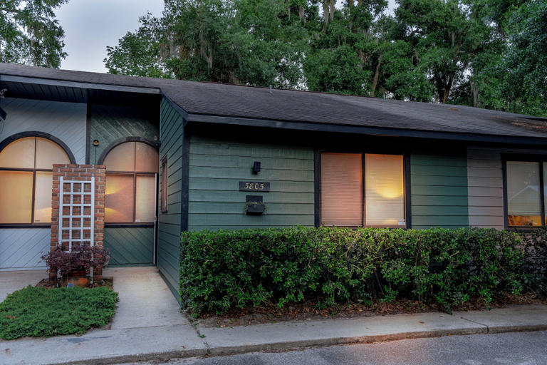 Exterior & Views, Peaceful modern and close to everything, Alachua
