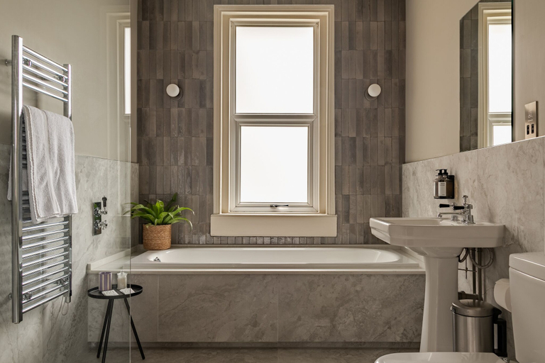 Bathroom 3, Leighton House, Bath and North East Somerset