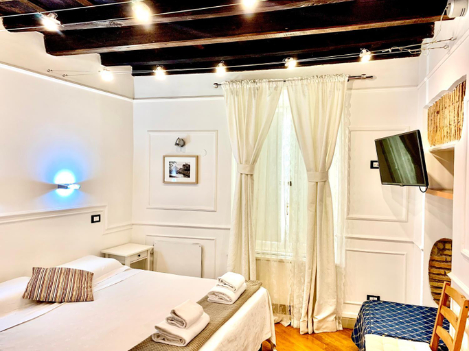 Bedroom 2, Domus Ester, Rome