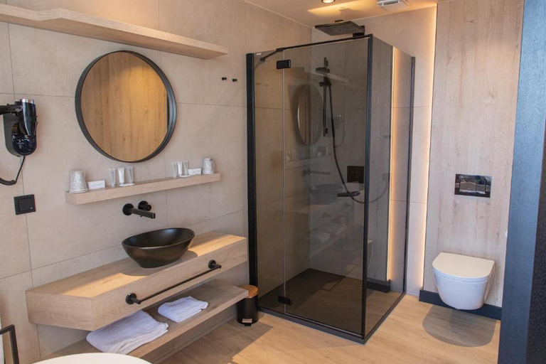 Bathroom 4, Palace Hotel Zandvoort, Zandvoort
