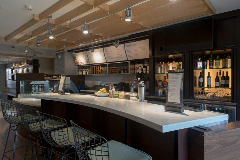 Food & Drinks 5, Courtyard By Marriott Nashville At Opryland, Davidson