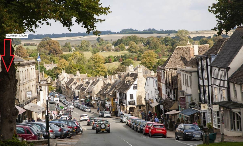 Others 5, Burford on the Hill, Oxfordshire