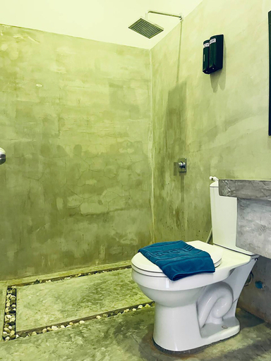 Bathroom 5, Chhouy Vathna Angkor Boutique, Siem Reap