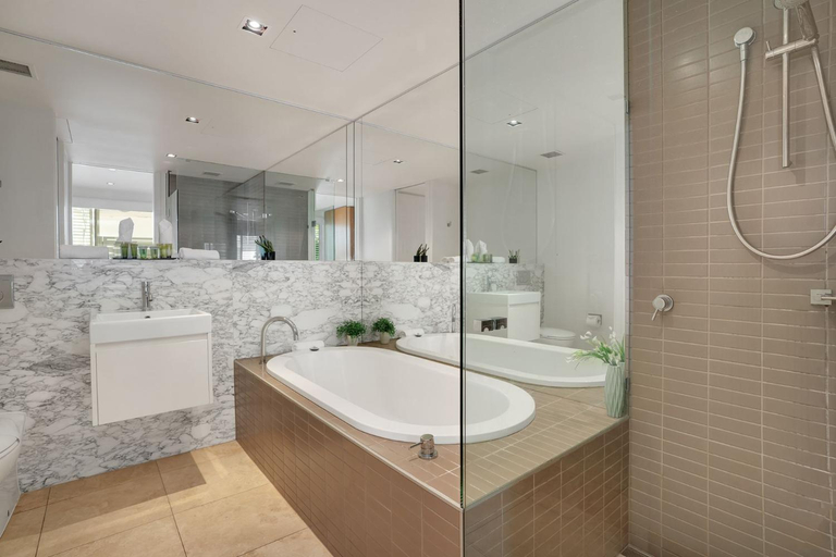 Bathroom 4, Plantation Resort at Rainbow, Cooloola (excl. Gympie)